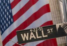 Kế hoạch tăng thuế của ông Biden có khiến Phố Wall run sợ?