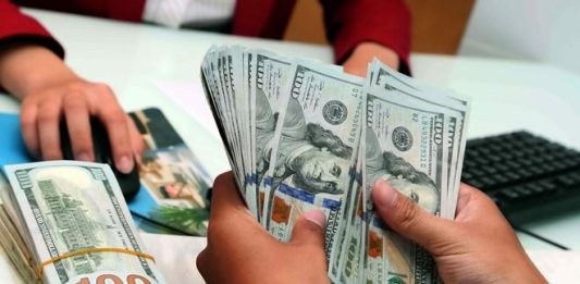 Tỷ giá USD hôm nay (13-11): Đồng USD biến động khi chính phủ Mỹ chuẩn bị mở cửa trở lại